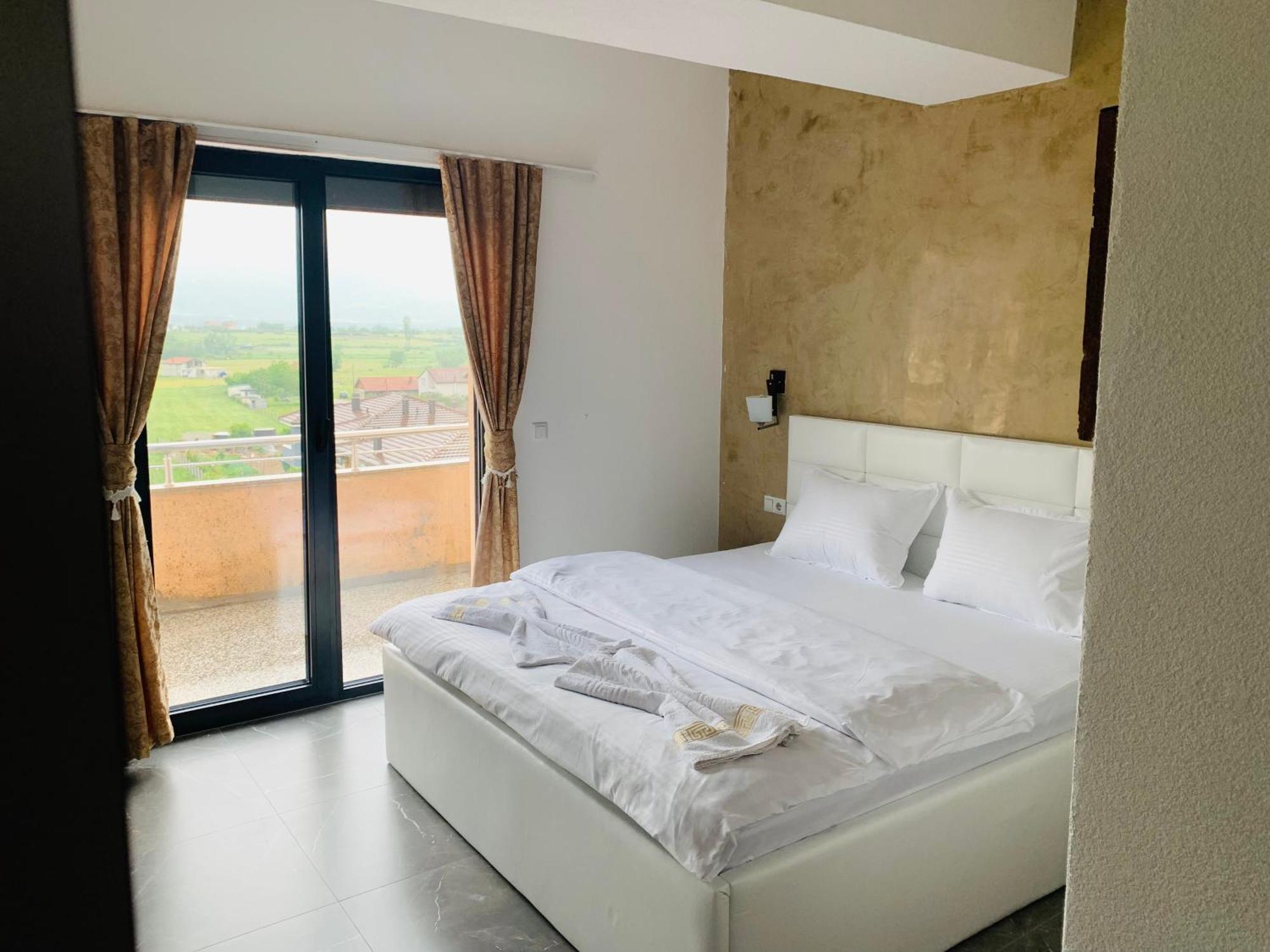 Hotel Albatros Prizren Eksteriør bilde