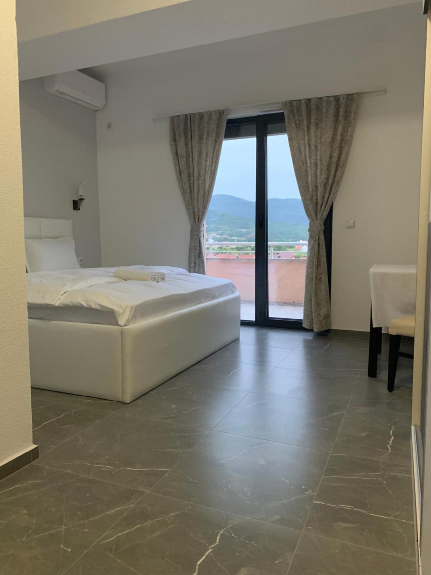 Hotel Albatros Prizren Eksteriør bilde